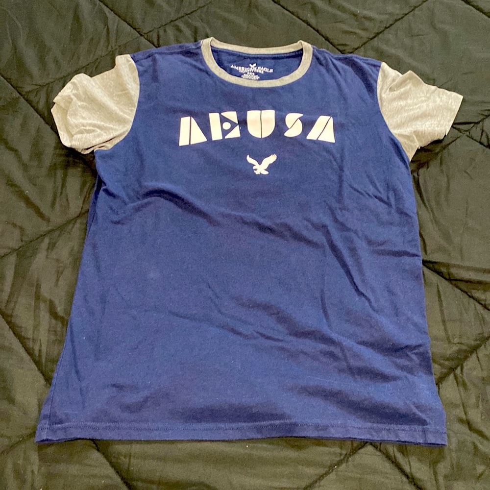 American Eagle T Shirt